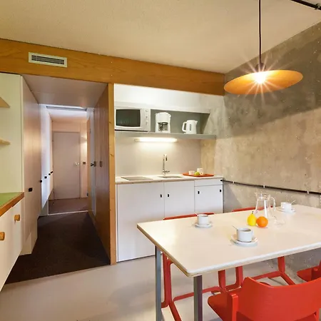 Rénové 5 Pers, Aux Pieds, Balcon Au Sud - Fr-1-346-370 Appartement *